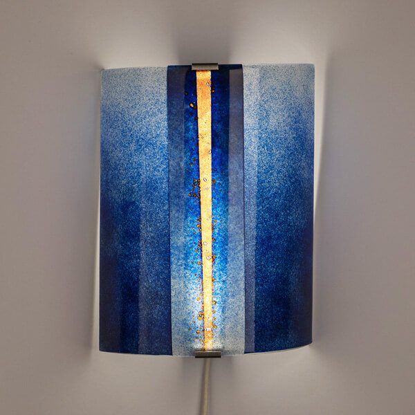 Wandleuchten aus Schmelzglas